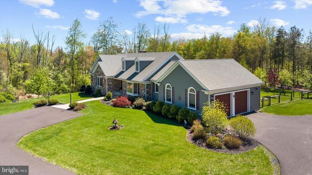 160 S ALLENTOWN RD, Telford, PA 18969