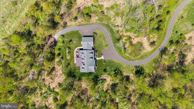 160 S ALLENTOWN RD, Telford, PA 18969