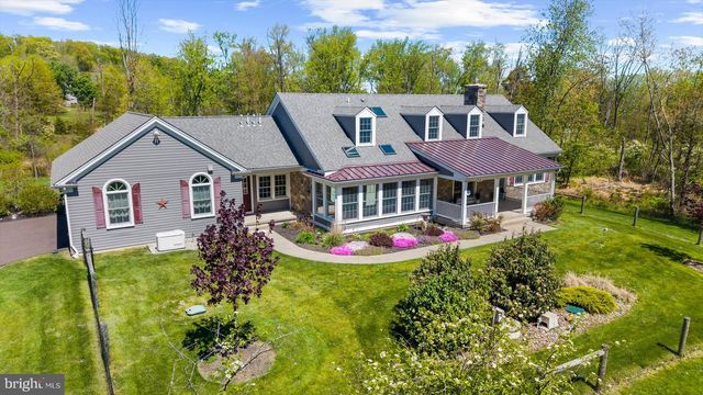 160 S ALLENTOWN RD, Telford, PA 18969
