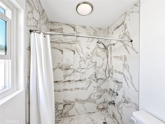 801 E Chestnut Street 8, Glendale, CA 91205