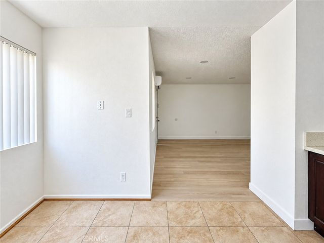 801 E Chestnut Street 8, Glendale, CA 91205