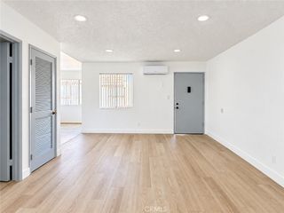801 E Chestnut Street 8, Glendale, CA 91205