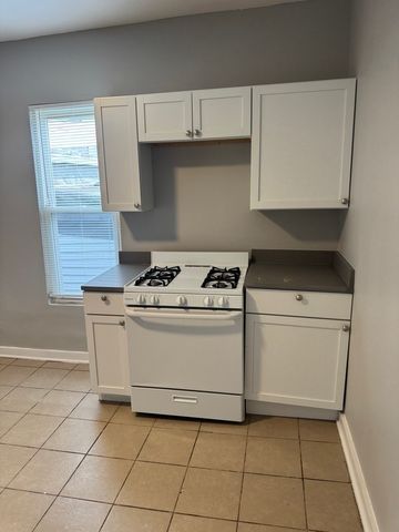 707 E 92nd Place, Chicago, IL 60619