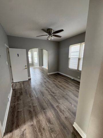 707 E 92nd Place, Chicago, IL 60619