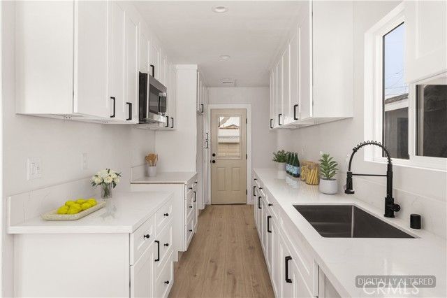 531 W 107th, Los Angeles, CA 90044