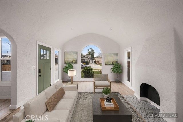 531 W 107th, Los Angeles, CA 90044