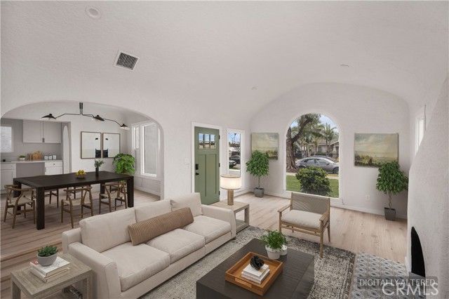 531 W 107th, Los Angeles, CA 90044