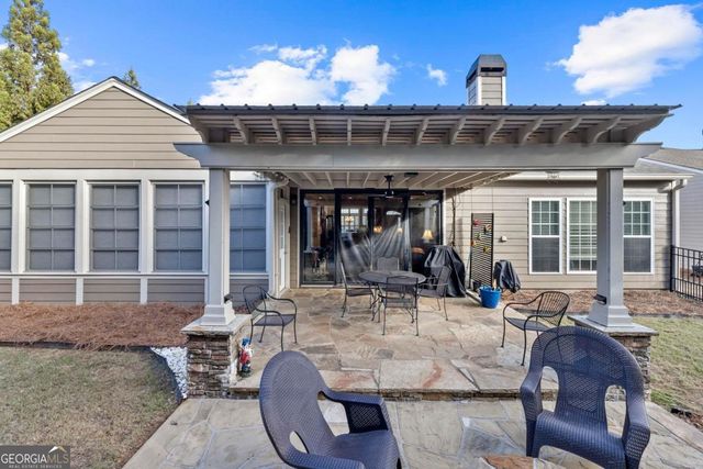 1001 Water Front Road, Greensboro, GA 30642