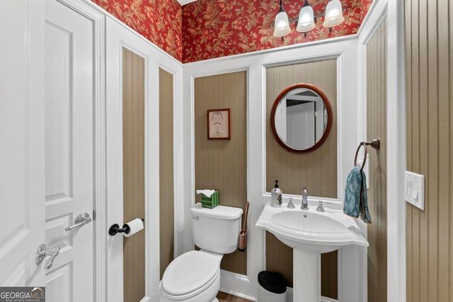 1001 Water Front Road, Greensboro, GA 30642