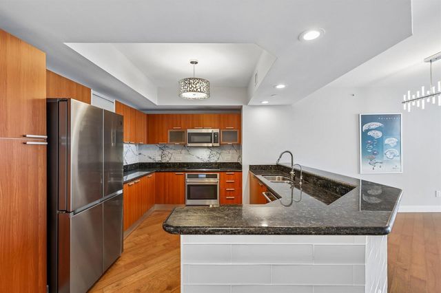 2640 Lake Shore Drive 2508, Riviera Beach, FL 33404