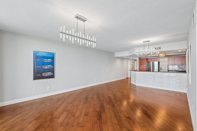 2640 Lake Shore Drive 2508, Riviera Beach, FL 33404