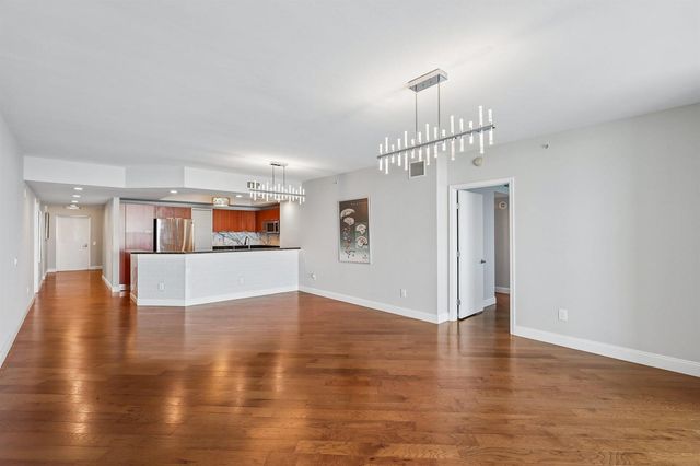 2640 Lake Shore Drive 2508, Riviera Beach, FL 33404