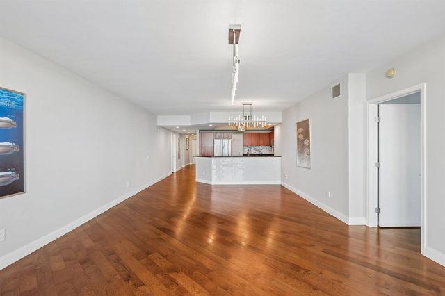 2640 Lake Shore Drive 2508, Riviera Beach, FL 33404