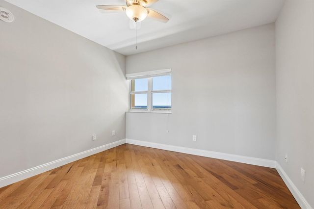2640 Lake Shore Drive 2508, Riviera Beach, FL 33404