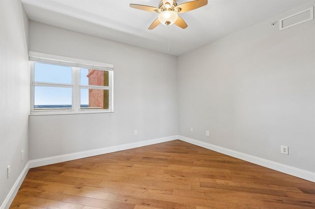 2640 Lake Shore Drive 2508, Riviera Beach, FL 33404