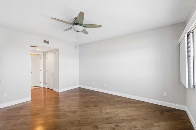 2640 Lake Shore Drive 2508, Riviera Beach, FL 33404