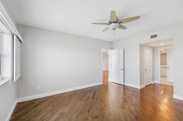 2640 Lake Shore Drive 2508, Riviera Beach, FL 33404