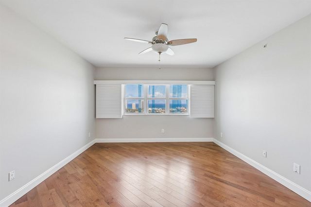 2640 Lake Shore Drive 2508, Riviera Beach, FL 33404