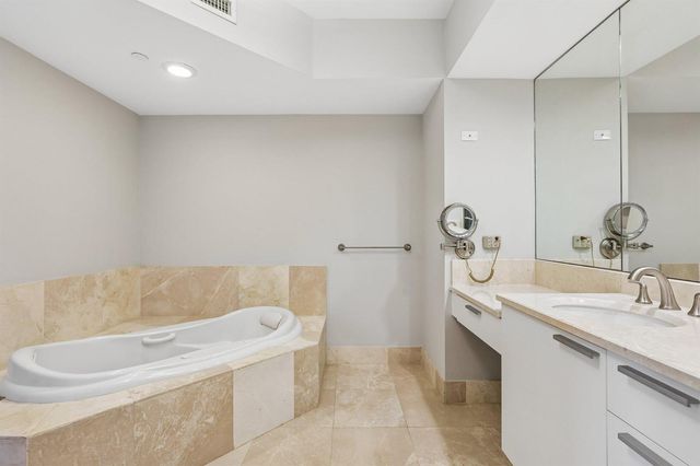 2640 Lake Shore Drive 2508, Riviera Beach, FL 33404