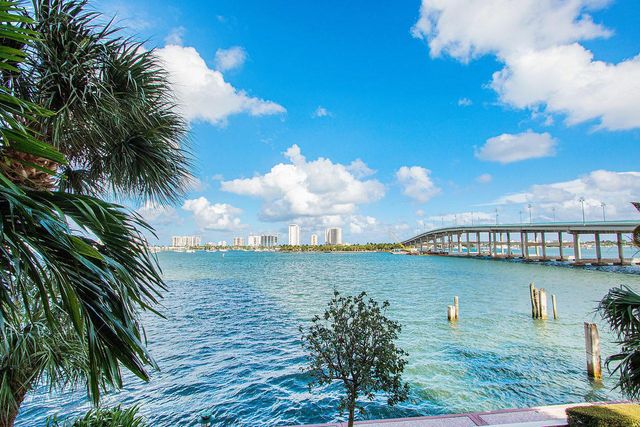 2640 Lake Shore Drive 2508, Riviera Beach, FL 33404