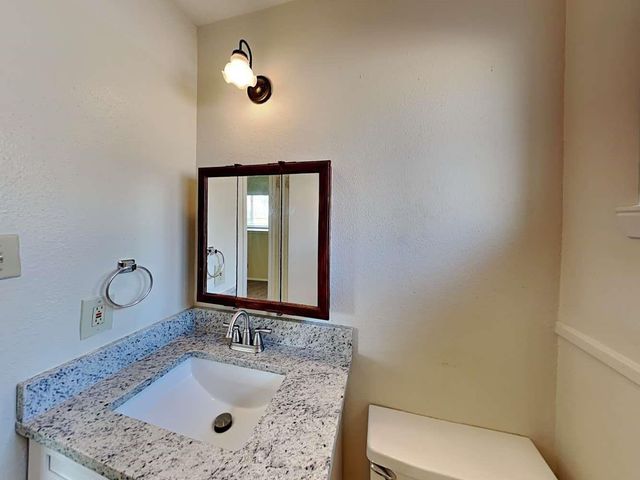 9812 Robin Street, La Porte, TX 77571