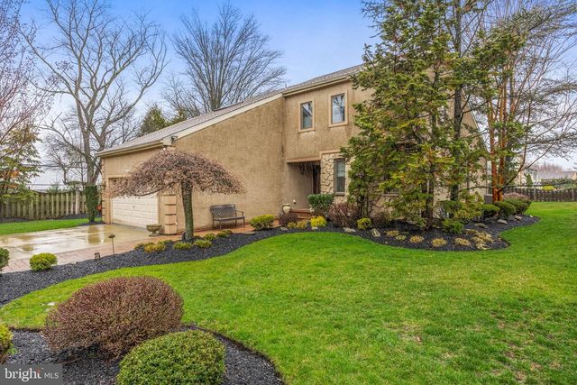20 GOLF VIEW DR, Voorhees, NJ 08043