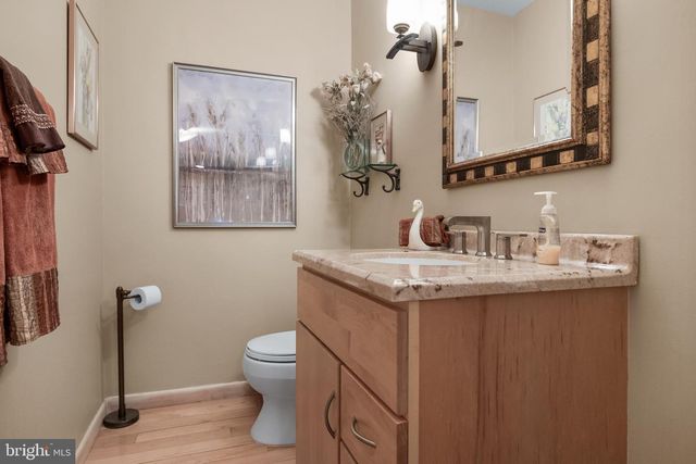 20 GOLF VIEW DR, Voorhees, NJ 08043