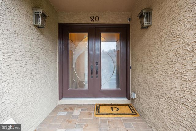 20 GOLF VIEW DR, Voorhees, NJ 08043