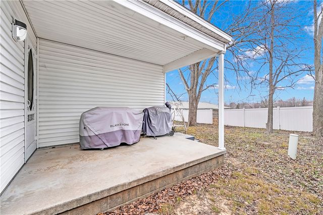 1210 Spring Street, Bentonville, AR 72712