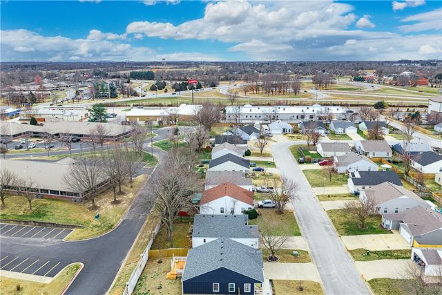 1210 Spring Street, Bentonville, AR 72712