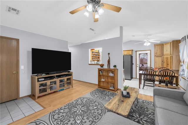 1210 Spring Street, Bentonville, AR 72712