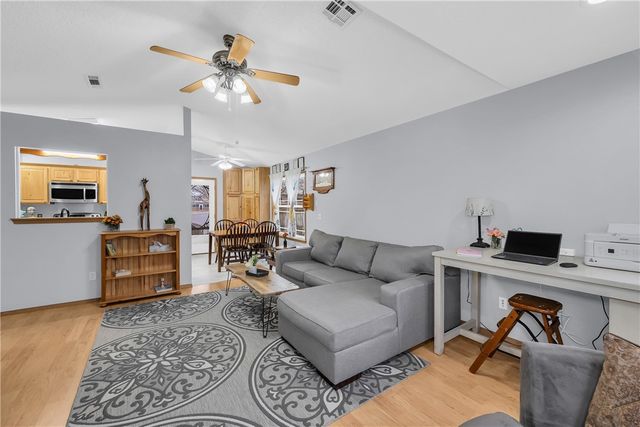 1210 Spring Street, Bentonville, AR 72712