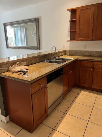 11440 NW 75th Ter, Doral, FL 33178