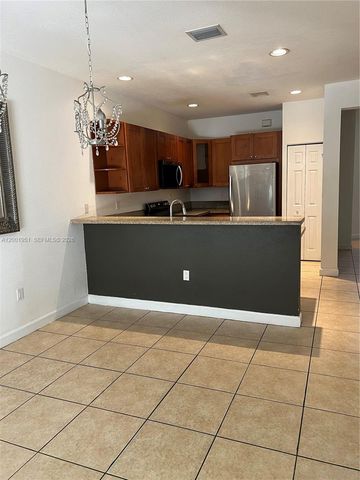 11440 NW 75th Ter, Doral, FL 33178