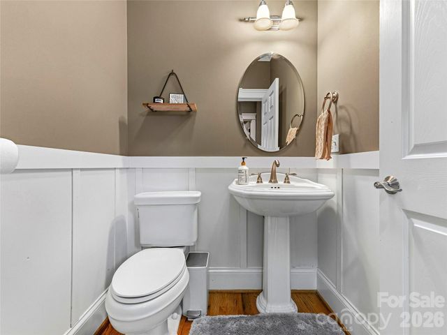 8 Old Farm House Road, Weaverville, NC 28787