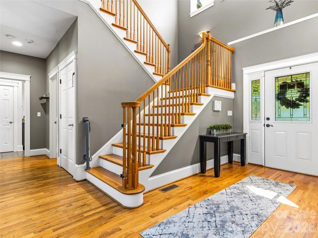 8 Old Farm House Road, Weaverville, NC 28787