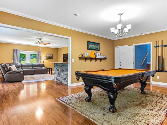 8 Old Farm House Road, Weaverville, NC 28787