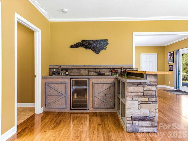 8 Old Farm House Road, Weaverville, NC 28787