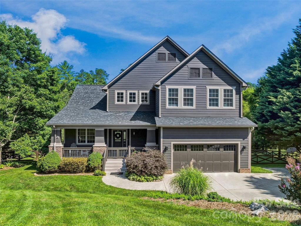 8 Old Farm House Road, Weaverville, NC 28787