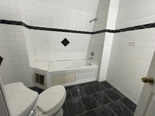 4913 W Jackson Boulevard, Chicago, IL 60644