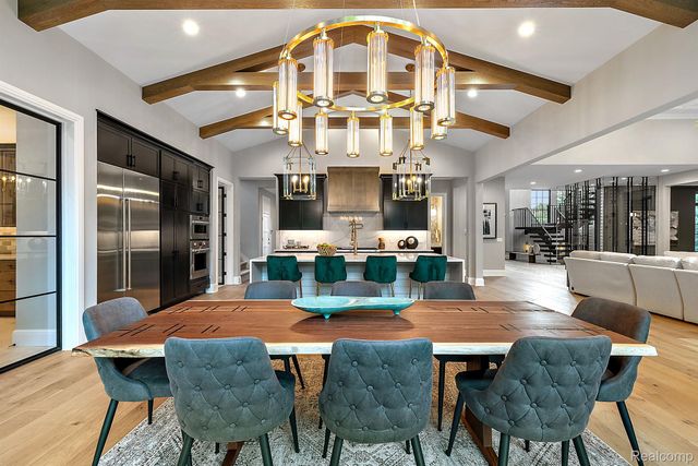 31011 Pioneer Avenue, Bingham Farms, MI 48025