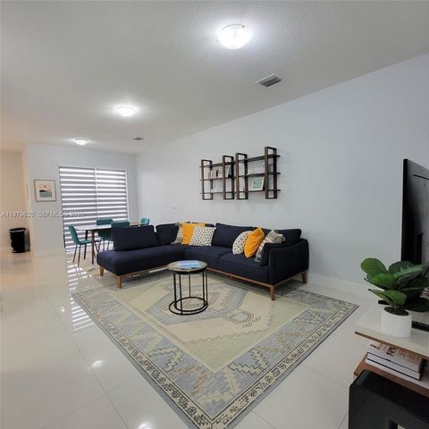 491 SW 91st Pl, Miami, FL 33174