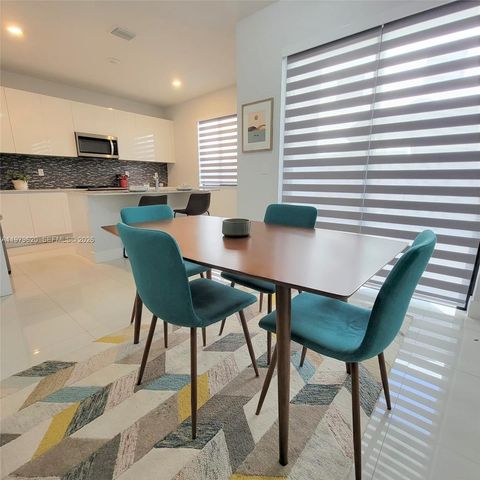 491 SW 91st Pl, Miami, FL 33174