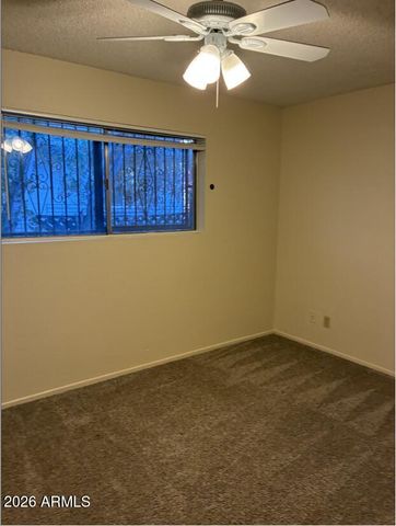 899 E ERIE Street, Chandler, AZ 85225