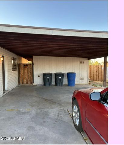 899 E ERIE Street, Chandler, AZ 85225