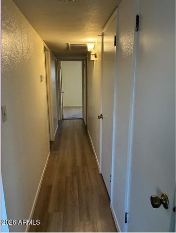 899 E ERIE Street, Chandler, AZ 85225