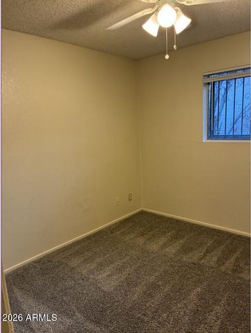 899 E ERIE Street, Chandler, AZ 85225