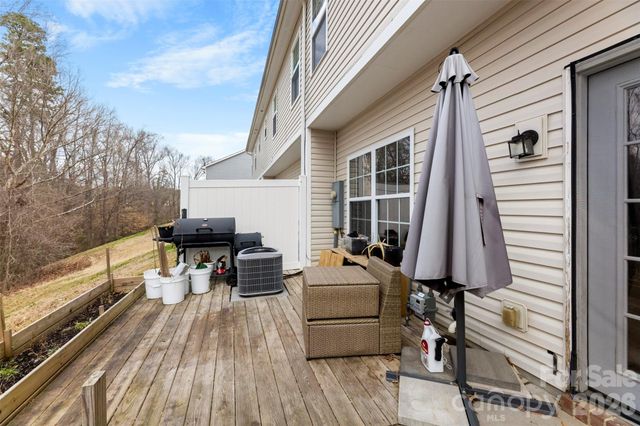 11667 Stockdale Court, Pineville, NC 28134