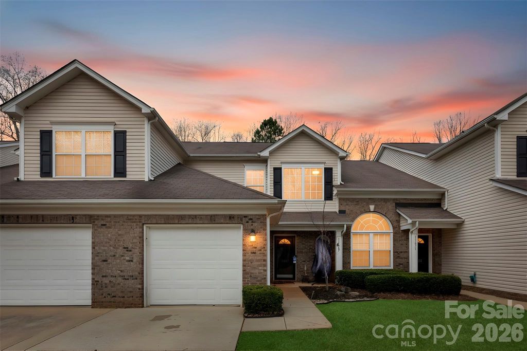 11667 Stockdale Court, Pineville, NC 28134