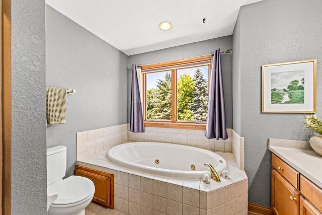 3106 Fox Ridge DRIVE, Waukesha, WI 53189
